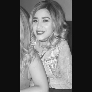 Meet your Posher, Vanessa